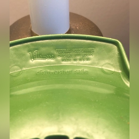 Vintage 1970s Avocado Green Potato Masher & Plastic Over-the-Glass Juicer  USA - Picture 4 of 10